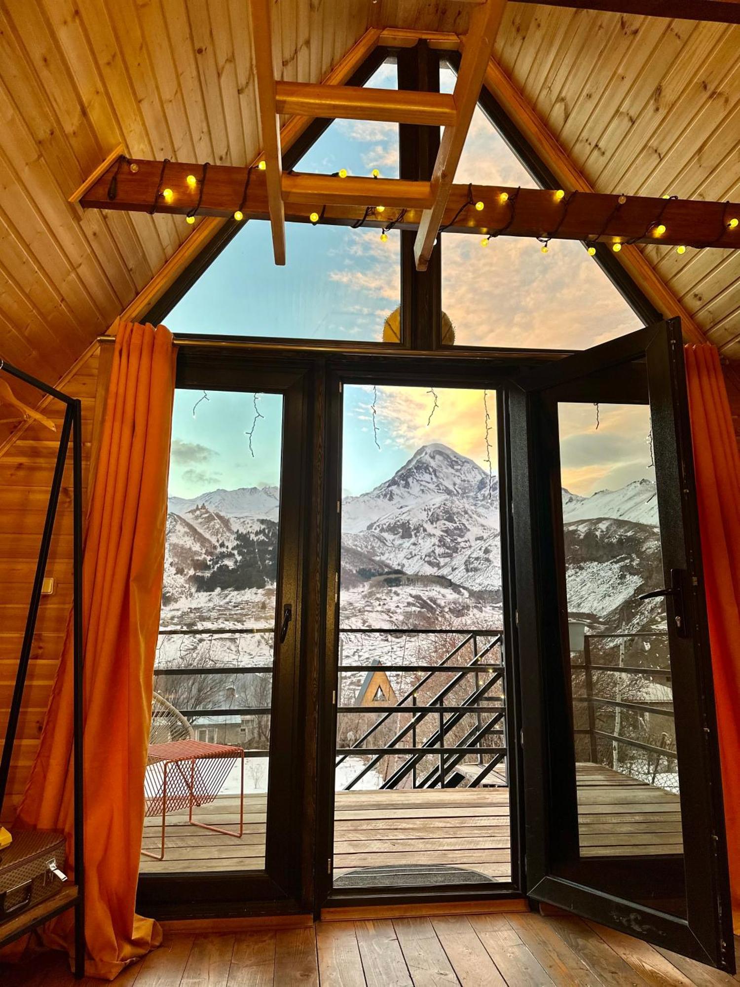Kazbegi Kuro Cottages Екстер'єр фото
